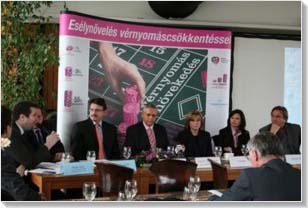 RIZIKÓRIADÓ - Esélynövelés vérnyomáscsökkentéssel
